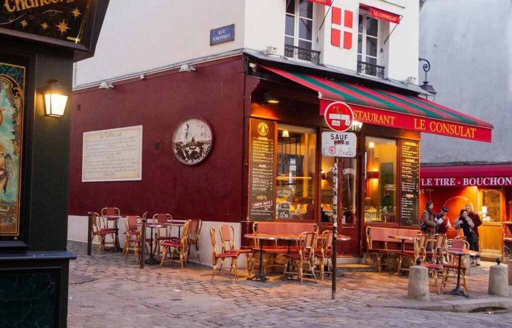 le consulat café, em montmartre