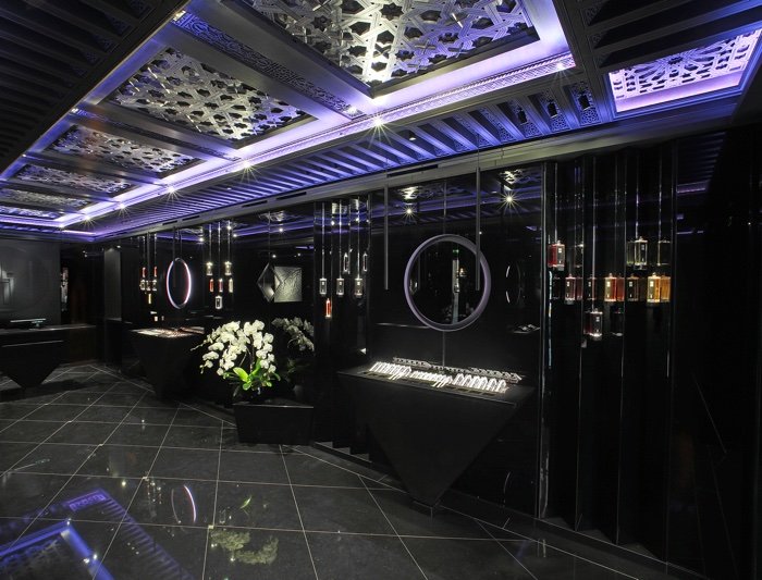 Perfumes em Paris - Serge Lutens