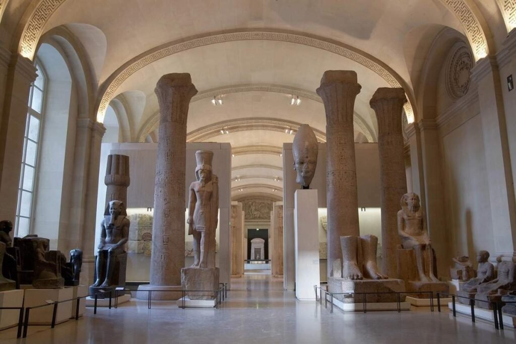 Antiguidades egípcias na Ala Sully do Museu do Louvre acessíveis com museu do Louvre ingresso Antiguidades egípcias na Ala Sully do Museu do Louvre acessíveis com museu do Louvre ingresso