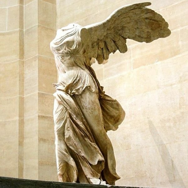 Vitória de Samotrácia, segunda parada no roteiro rápido com museu do Louvre ingresso Vitória de Samotrácia, segunda parada no roteiro rápido com museu do Louvre ingresso