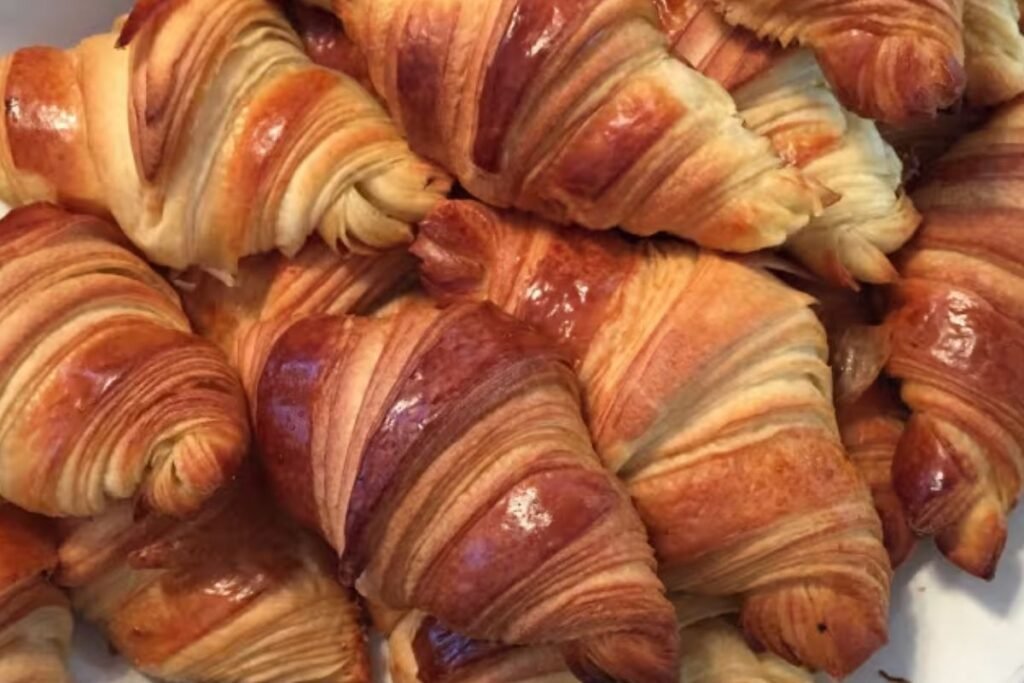 Onde vou para encontrar o croissant perfeito
