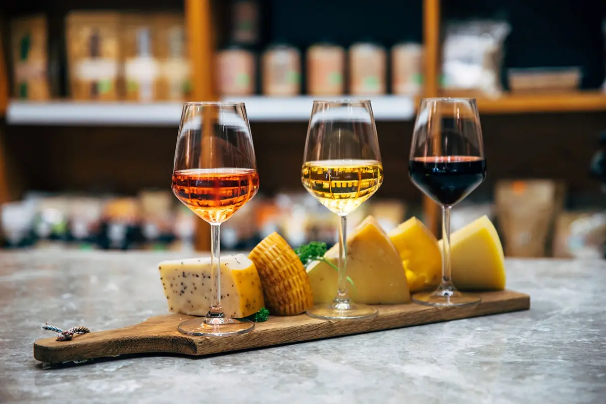 porque a frança produz vinhos e queijos tao bons