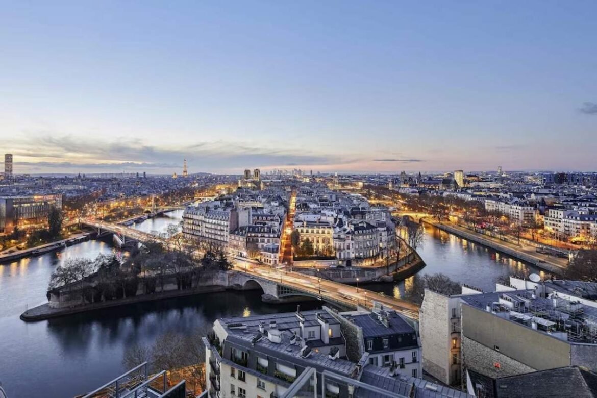 hotéis em paris bem avaliados